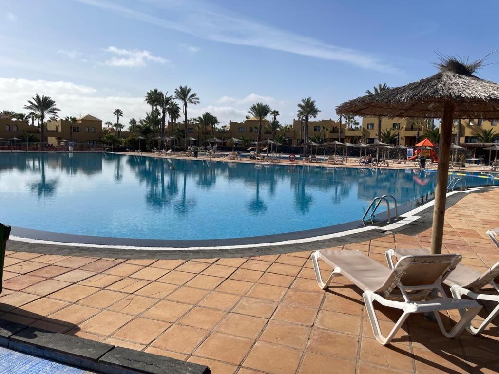 Casa Mari Y Jose Con Grandes Piscinas Y Wifi Gratis Lägenhet Corralejo Exteriör bild