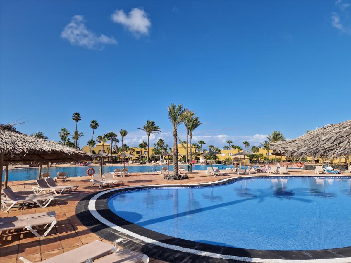 Casa Mari Y Jose Con Grandes Piscinas Y Wifi Gratis Lägenhet Corralejo Exteriör bild