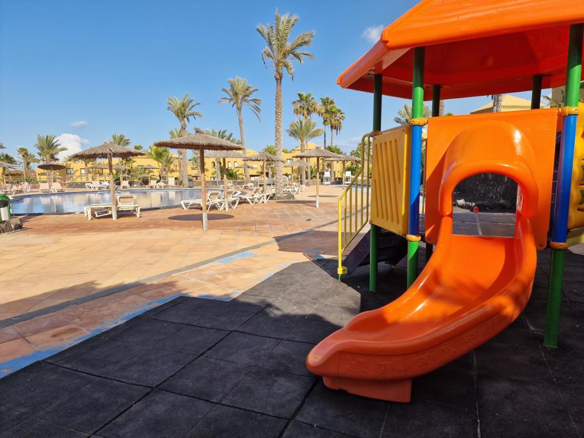 Casa Mari Y Jose Con Grandes Piscinas Y Wifi Gratis Lägenhet Corralejo Exteriör bild